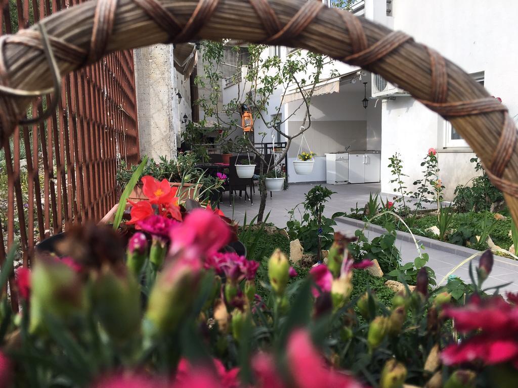 The Big Terrace Apartment Макарска Екстериор снимка