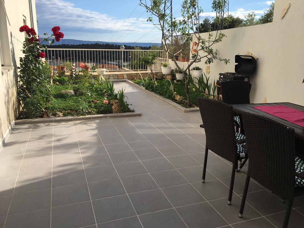 The Big Terrace Apartment Макарска Екстериор снимка